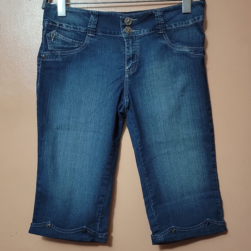 Colombia Virtual Sensuality Butt Lifting Capri Jeans Size 7 Like New